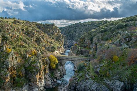 ℹ Guía Completa de Senderismo en la Sierra de Madrid: Rutas,。